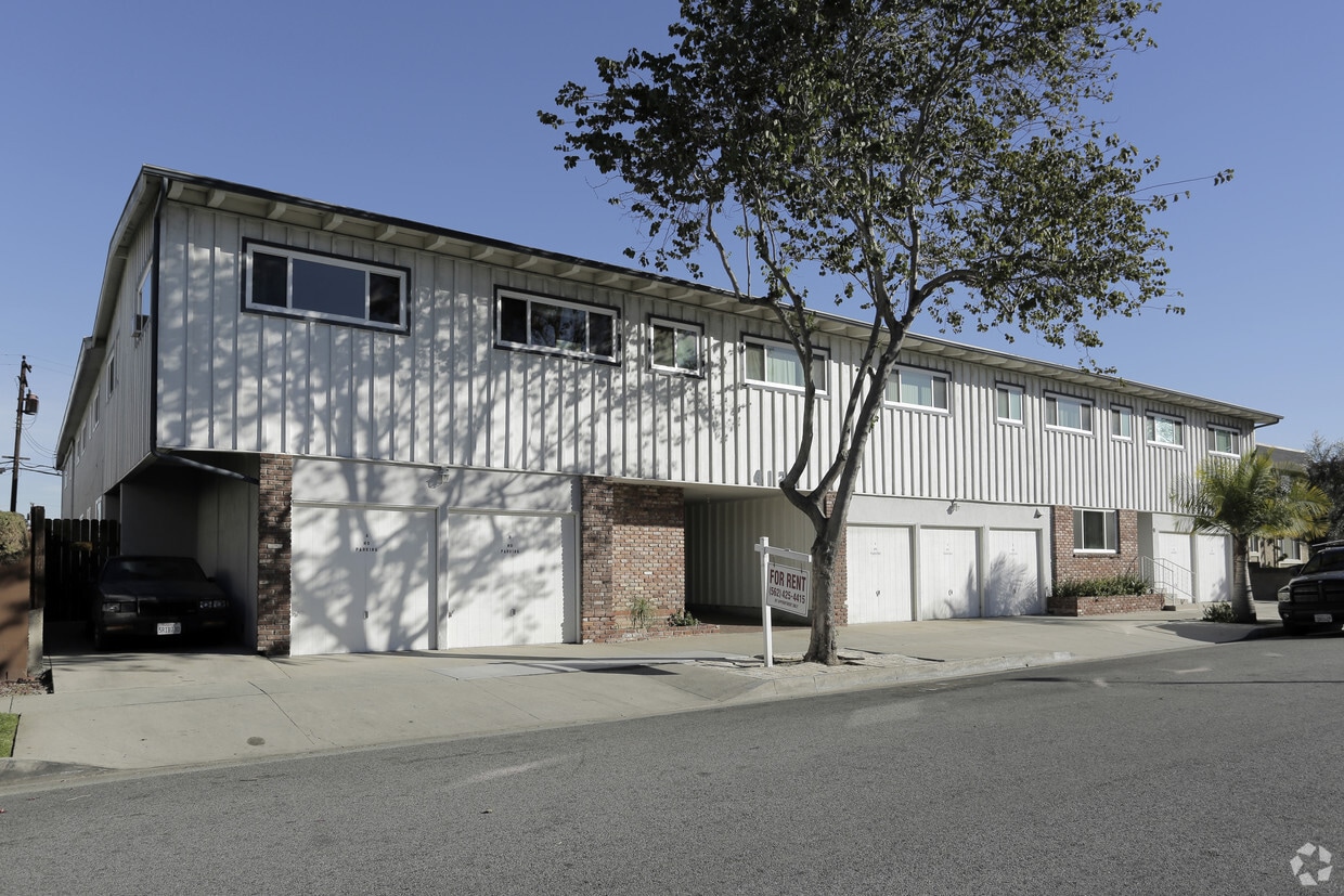 Primary Photo - 4122 Deeboyar Ave