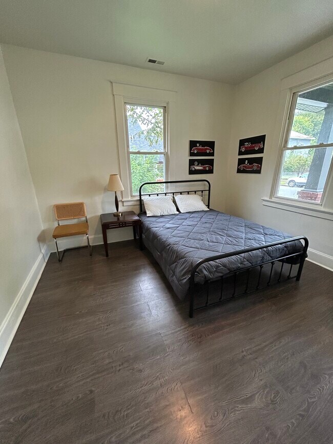 Foto del edificio - 1608 Columbia St