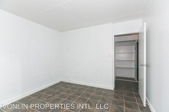 Building Photo - 2 br, 1 bath House - 94-950 Meheula Pkwy. ...