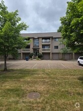 Building Photo - 3800 Rosemont Blvd