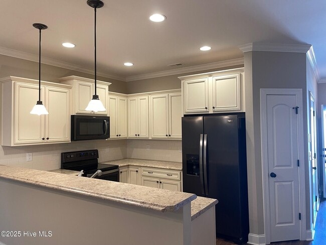Building Photo - 1673 Cambria Dr