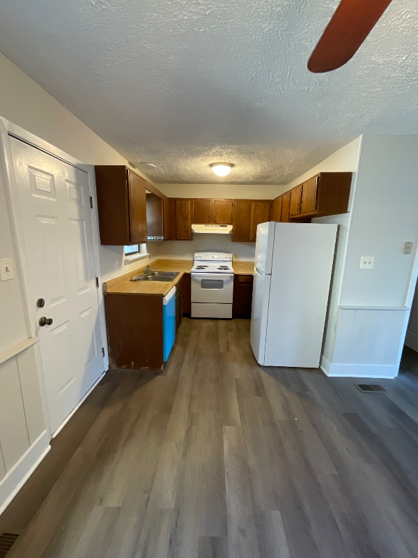 Foto del edificio - 102 Northwinds Dr