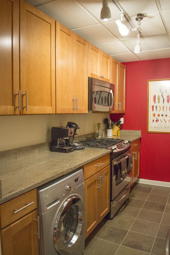 Red wall has changed to white - 227 Christopher Columbus Dr