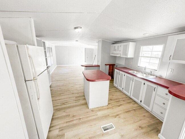 Foto del edificio - Palmetto Woods – Spacious 3 Bed, 2 Bath Homes in Sumter, SC!