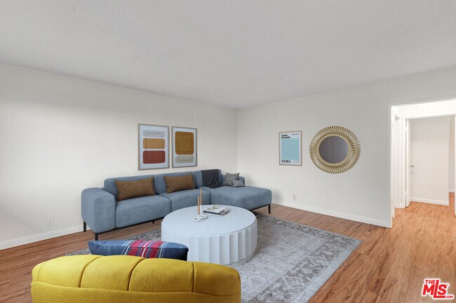 Foto del edificio - 2701 S Peck Ave