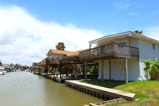 Foto del edificio - 24 Kingfish Ln