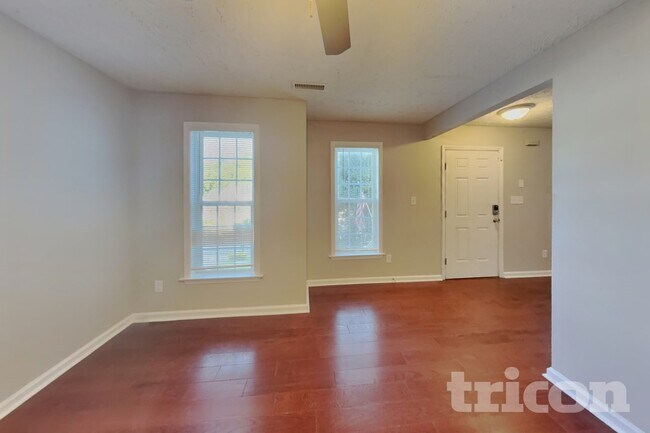 Building Photo - 3328 Neptune Dr