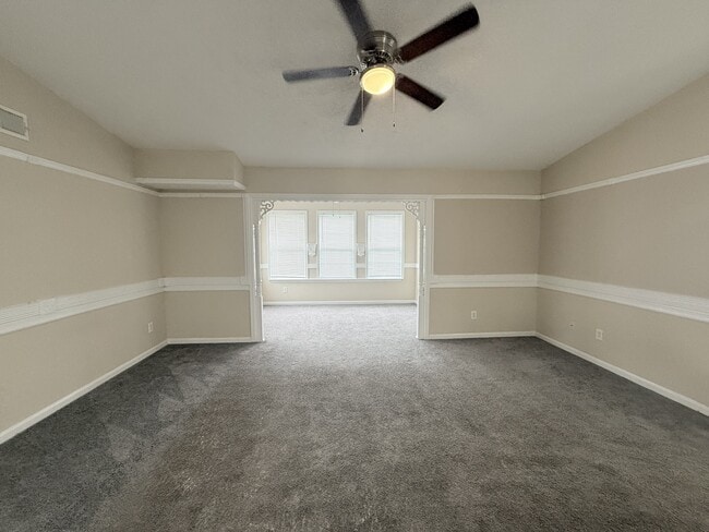 Building Photo - 8558 Hopkins Cir