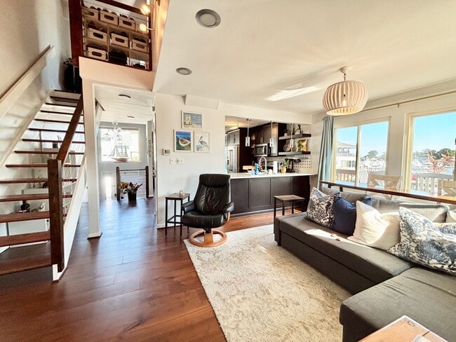 Foto del edificio - Stunning Virginia Beach Condo with Waterfr...
