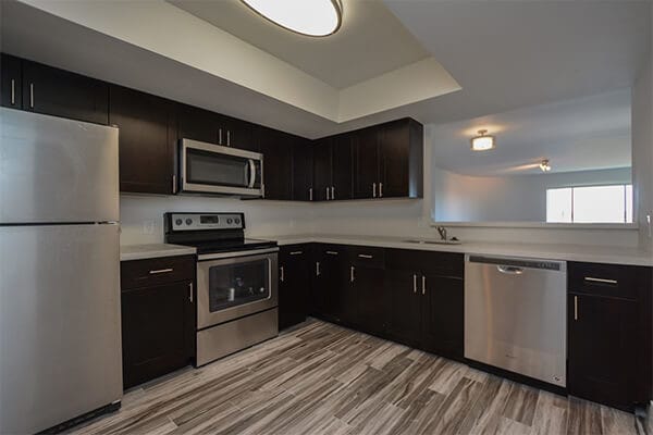Kitchen - 1300 Lake Howard Dr SW