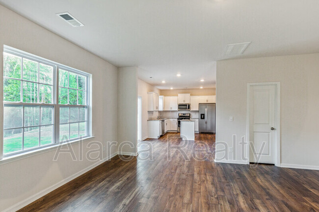 Foto del edificio - 112 Sequoia Forest Drive