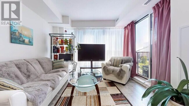 Photo du bâtiment - 9600 Yonge St