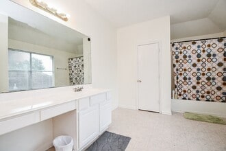 Building Photo - 9641 Weldridge Dr
