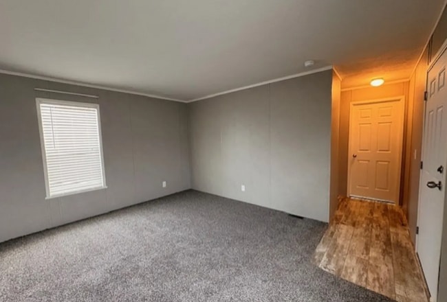 Building Photo - 180 W Orleans Ct