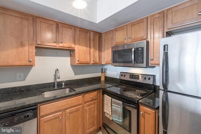 Foto del edificio - 1001 N Randolph St