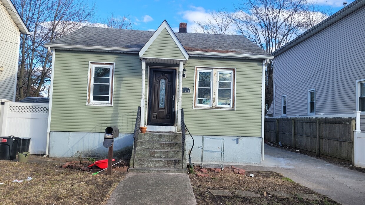 803 Park Pl, Uniondale, NY 11553 House Rental in Uniondale, NY