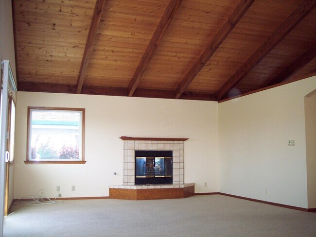 Foto del edificio - 633 Silver Ave