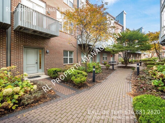 Foto del edificio - Private 2 bed 2.5 bath townhome near Germa...