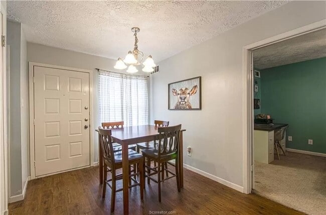 Building Photo - Bryan - (Near Northgate) 2 bedroom / 2  ba...