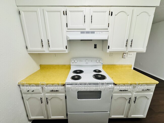 Foto del edificio - 925 Shallowford Rd