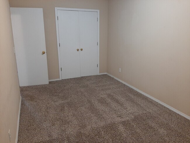 Foto del edificio - 124 W Maple Ave