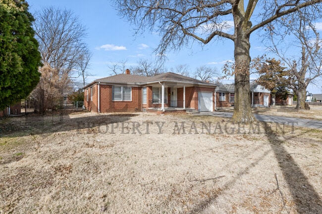 Building Photo - 363 N Woodlawn Blvd