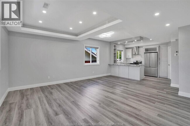 Building Photo - 1044 Howard Ave