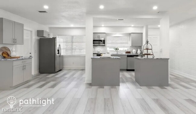 Foto del edificio - 3 br, 2 bath House - 1485 Cambridge Drive ...