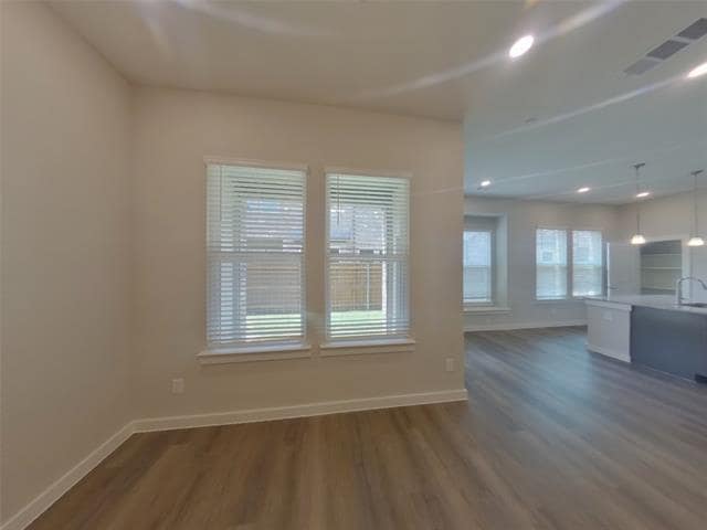 Building Photo - 210 Mansfield Ct