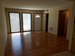 Building Photo - 4836 E Funston St