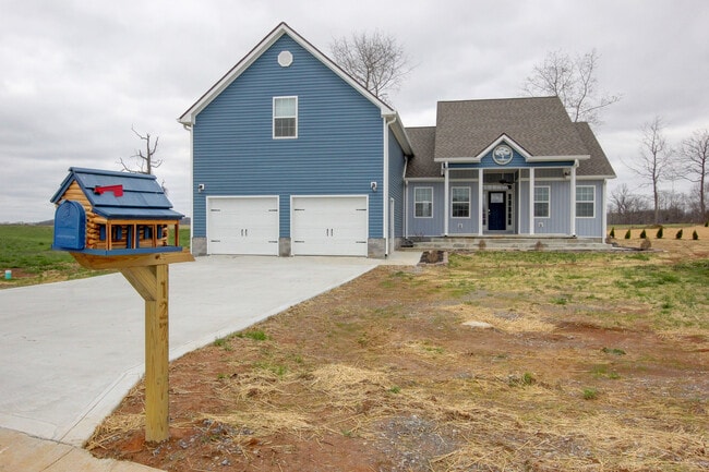 Building Photo - 127 Riverbend Dr