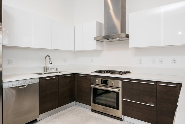 Foto del edificio - 118 S Kenwood St