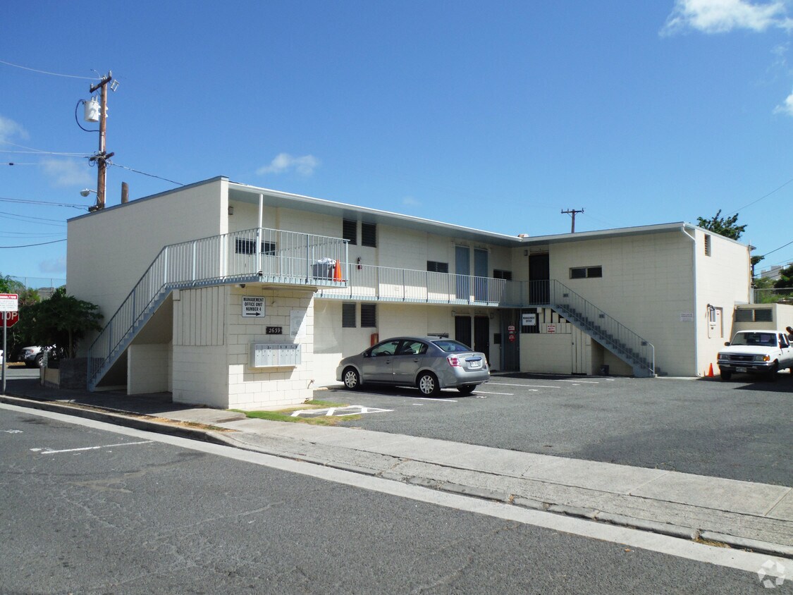 Primary Photo - Princess Anne Apts