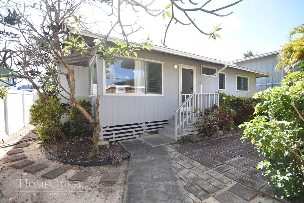 Stand Alone 3/2 in Kailua! $3100/mo - Stand Alone 3/2 in Kailua!  $3100/mo