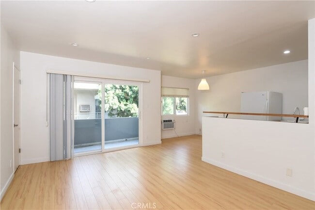 Building Photo - 11921 Goshen Ave