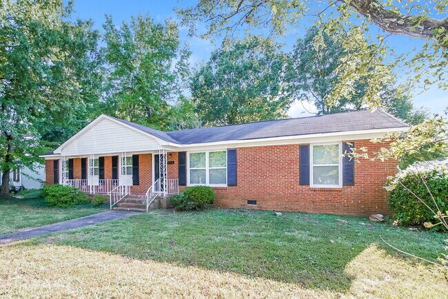 Foto del edificio - 6543 Hidden Forest Dr