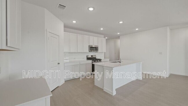 Building Photo - 1926 Wood Warbler