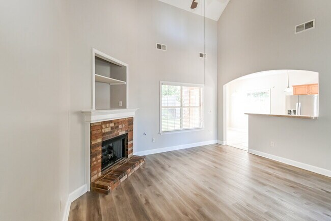 Building Photo - 1672 Southall Cove