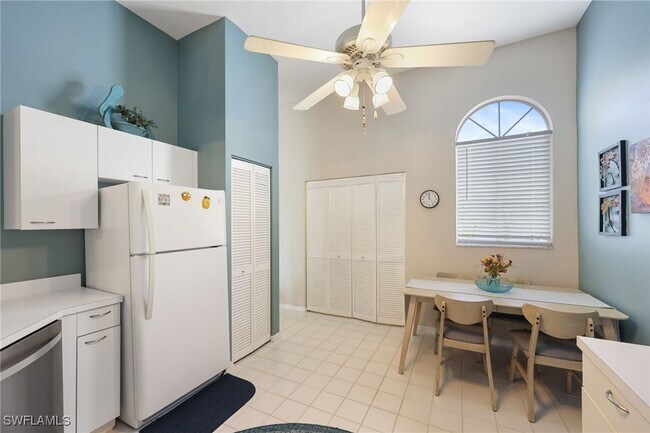 Foto del edificio - 2541 Citrus Lake Dr