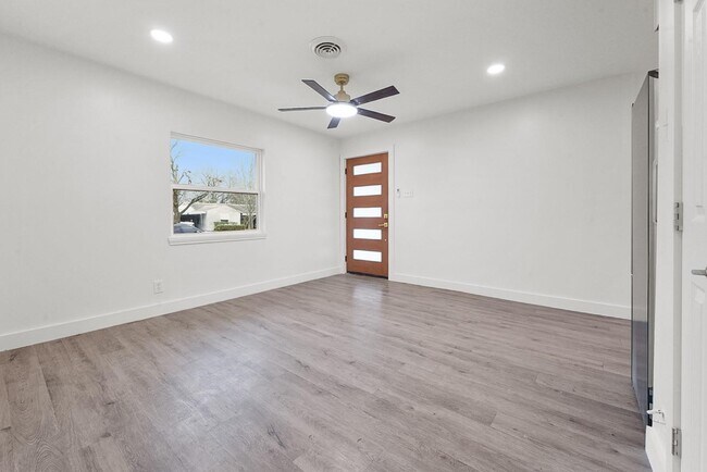 Foto del edificio - 2655 Larry Dr