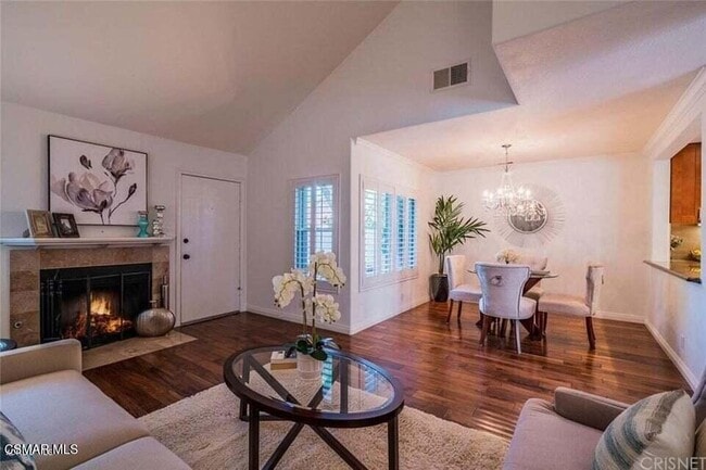 Building Photo - 404 Via Colinas