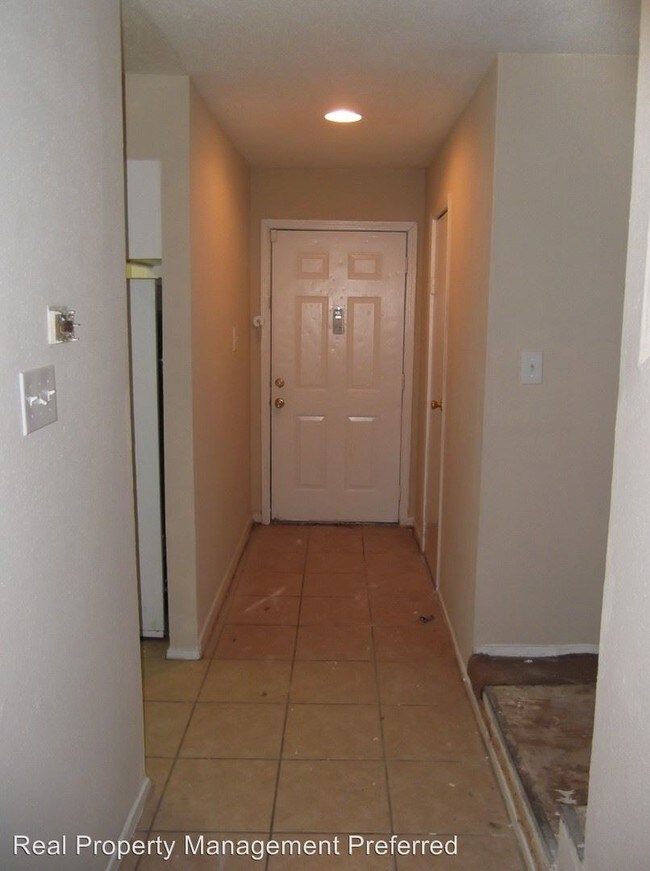 Building Photo - 12668 Windsor Village Dr