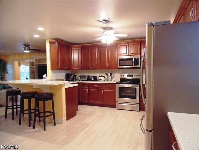 Foto del edificio - 1120 SE 33rd Terrace