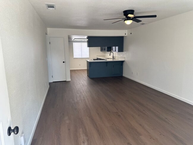 Foto del edificio - 1530 S Linwood St