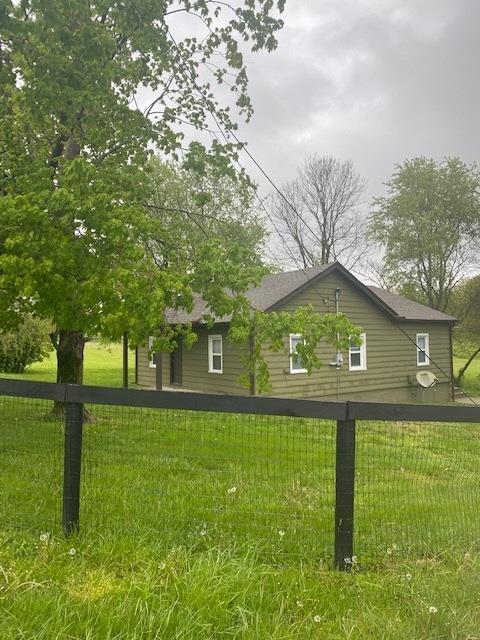 Building Photo - 5168 Russell Cave Rd