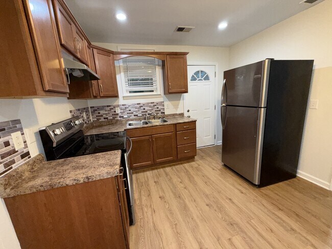 Foto del edificio - 212 Romney St