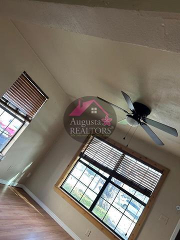 Building Photo - 2210 Vine St