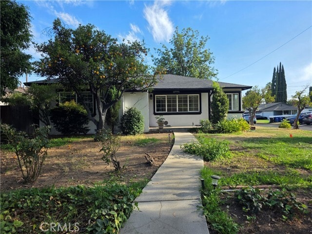 Foto principal - 17556 Tribune St