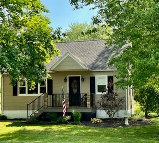 Primary Photo - 246 Middle Creek Rd