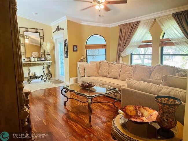 Foto del edificio - 6757 SW Travers St